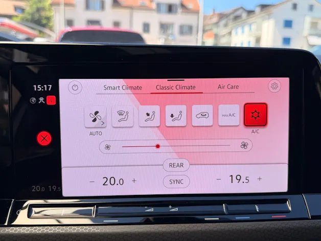 VW Golf GTI CLUBSPORT *** VOLLAUSSTATTUNG MIT AKRAPOVIC AUSPUFFANLAGE ***