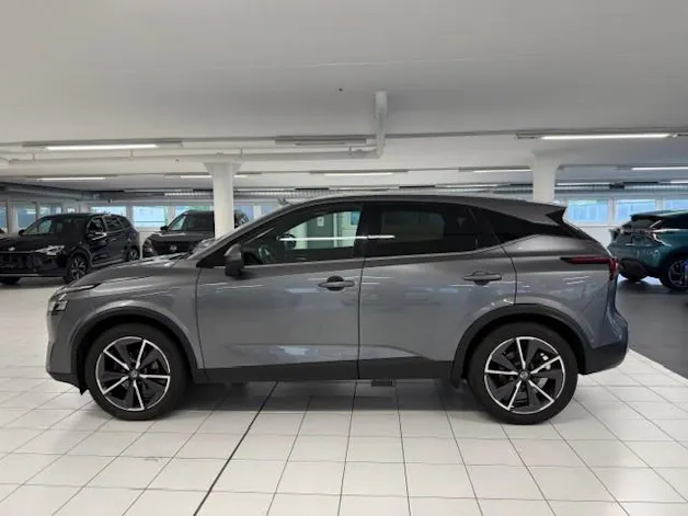Nissan Qashqai 1.3 DIG-T MHEV Tekna Xtronic 4x4