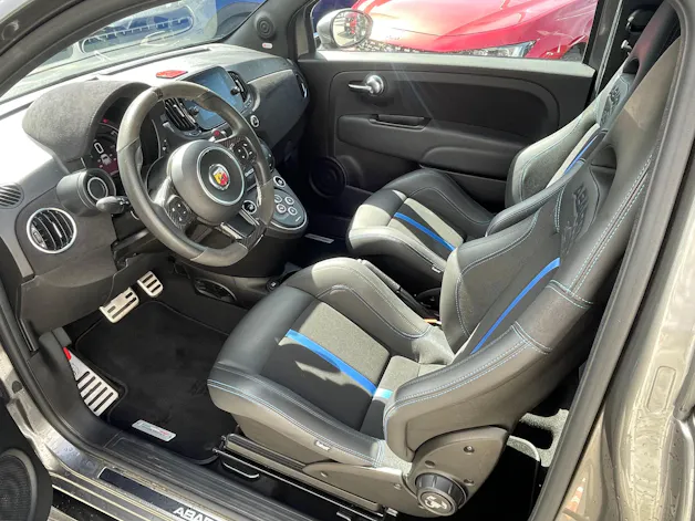 Fiat 695 1.4 16V Turbo Abarth 695 Competizione Dualogic