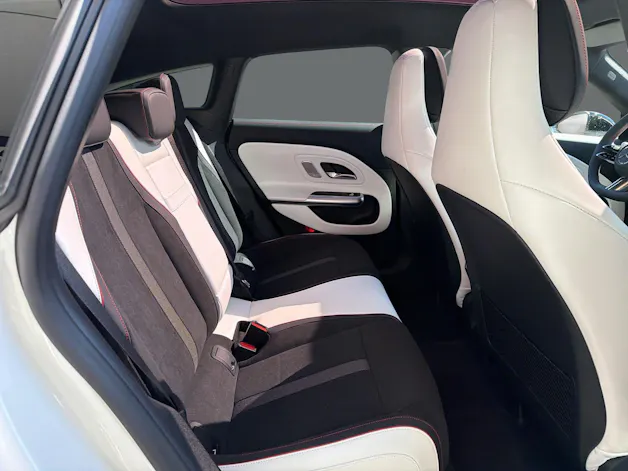 Mercedes-Benz CLA 220 8G-DCT 4Matic