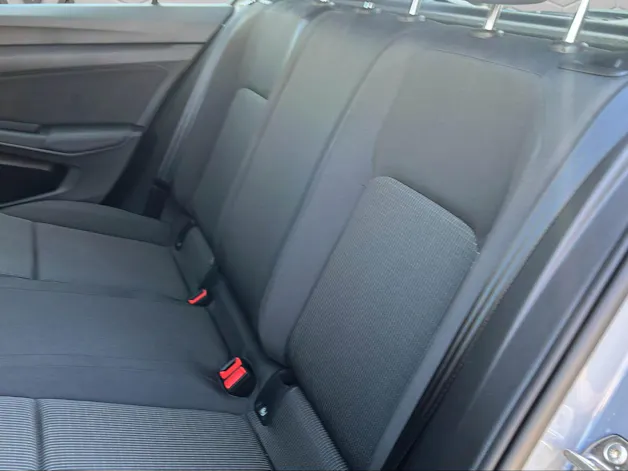 VW Golf 1.5 TSI Basis