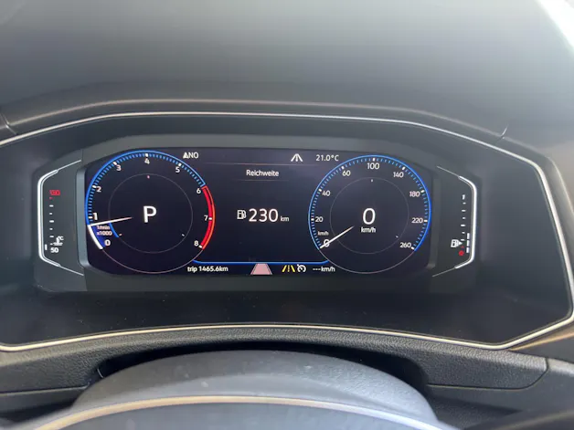 VW T-Roc 2.0 TSI Advance DSG 4Motion