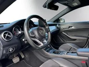 Mercedes-Benz CLA 250 AMG Line
