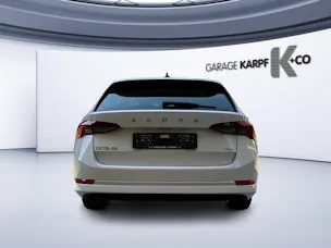 SKODA Octavia Combi 2.0 TDI DSG Ambition 4x4