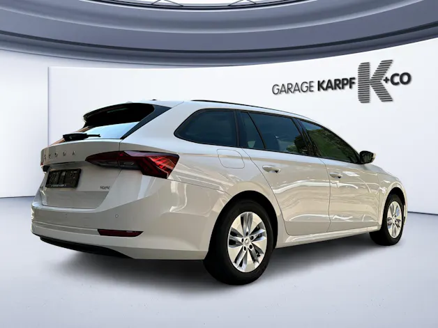 SKODA Octavia Combi 2.0 TDI DSG Ambition 4x4