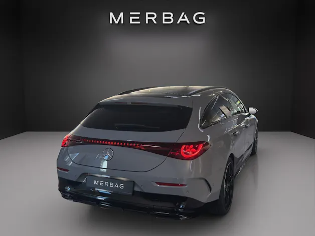 Mercedes-Benz CLA 220 4MATIC Shooting Brake