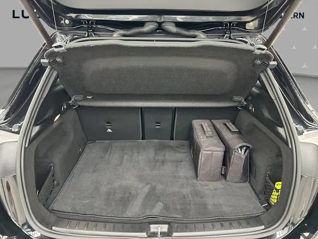 Mercedes-Benz EQA 300 AMG Line 4Matic