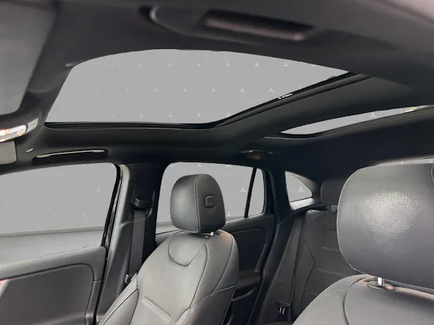 Mercedes-Benz EQA 300 AMG Line 4Matic
