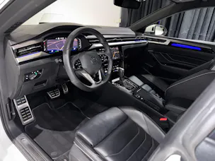 VW Arteon SB 2.0 TSI R-Line 4Motion DSG | CH | AHK 2200Kg |