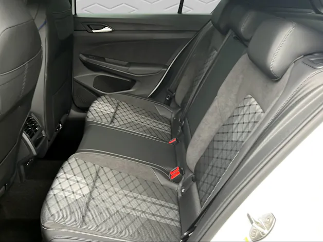 VW Golf 2.0 TSI R-Line DSG 4 Motion