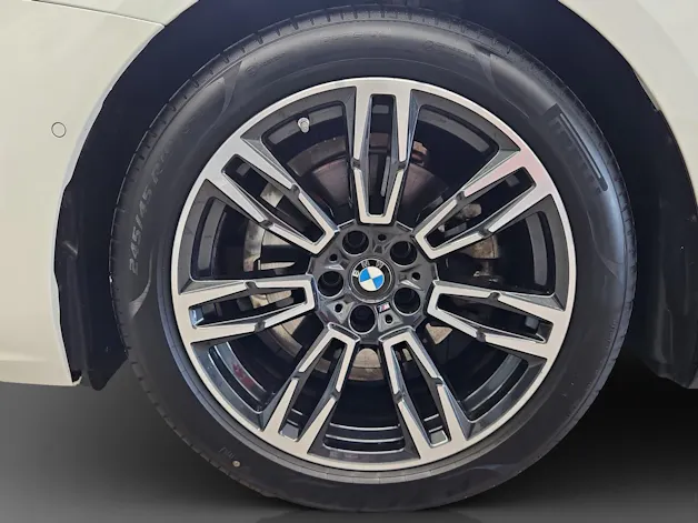 BMW 520d xDrive Touring M Sport 48V