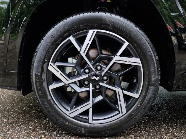 HYUNDAI Tucson 1.6 T-GDi HEV N-Line 4WD