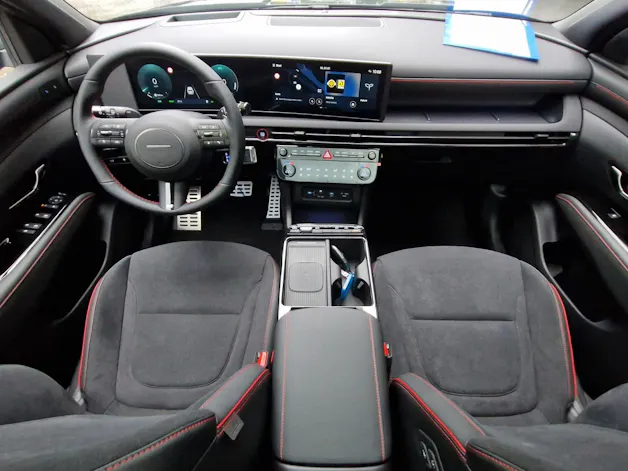 HYUNDAI Tucson 1.6 T-GDi HEV N-Line 4WD
