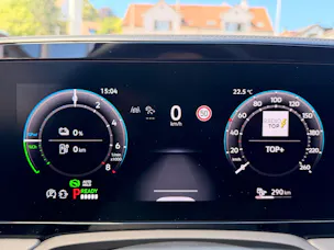 VW Passat Variant 1.5 TSI eHybrid 204 PS Business *** 5 JAHRE VW GARANTIE ***