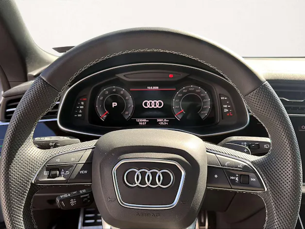 Audi SQ8 SUV TFSI quattro tiptronic