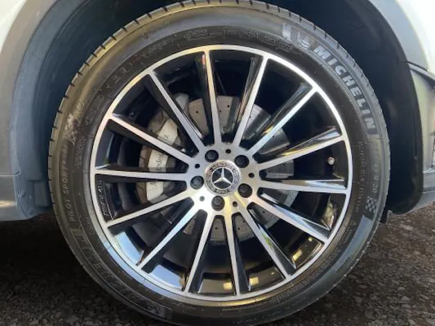 Mercedes-Benz GLC 220 d AMG Line 4Matic