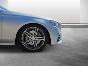Mercedes-Benz E 400 AMG Line 4 Matic 9G-Tronic