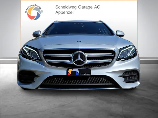 Mercedes-Benz E 400 AMG Line 4 Matic 9G-Tronic