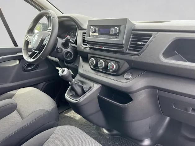 Renault Trafic 2.0 Blue dCi 130 Advance L2H1 EN
