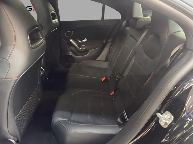 Mercedes-Benz CLA 220 4M - AMG / 360 Grad Kamera / Multibeam LED / Panorama-Dach