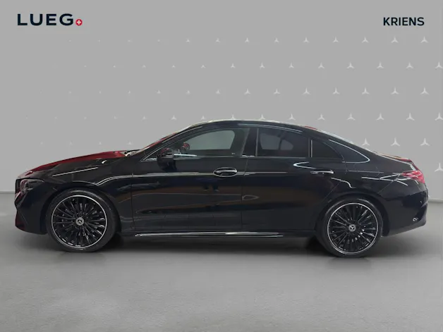 Mercedes-Benz CLA 220 4M - AMG / 360 Grad Kamera / Multibeam LED / Panorama-Dach