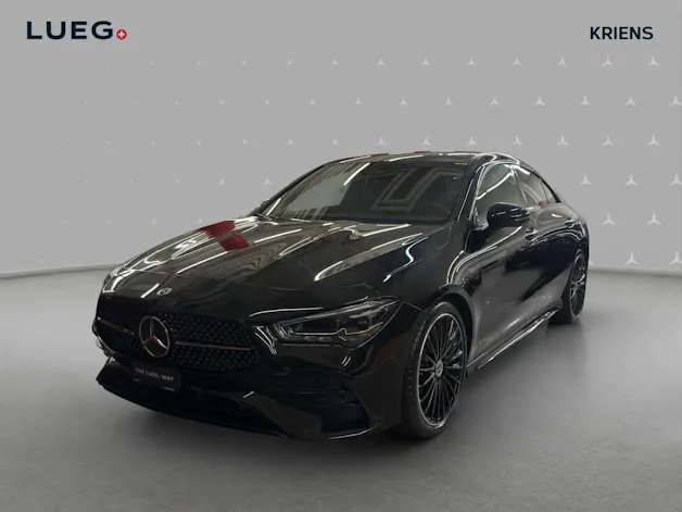 Mercedes-Benz CLA 220 4M - AMG / 360 Grad Kamera / Multibeam LED / Panorama-Dach