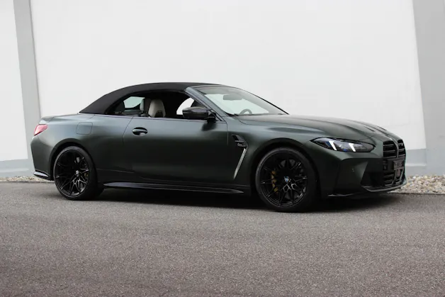 BMW M4 Cabrio Competition M CARBON EXTERIEURPAKET Individual *Frozen Deep Green*