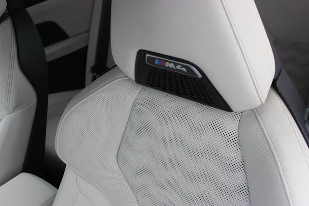 BMW M4 Cabrio Competition M CARBON EXTERIEURPAKET Individual *Frozen Deep Green*