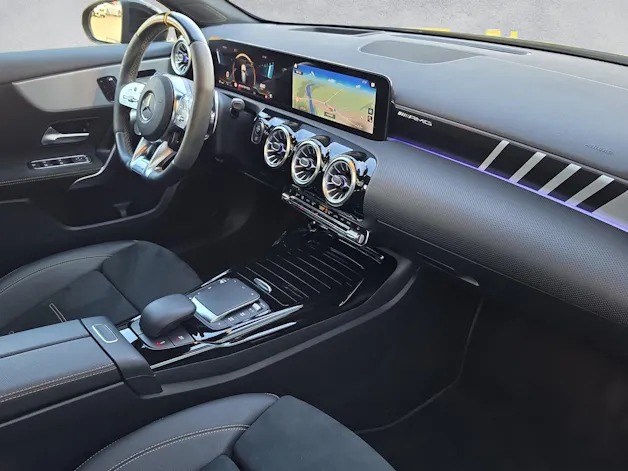 Mercedes-Benz A 45 S AMG 4Matic+ Speedshift