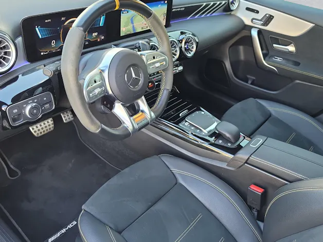 Mercedes-Benz A 45 S AMG 4Matic+ Speedshift