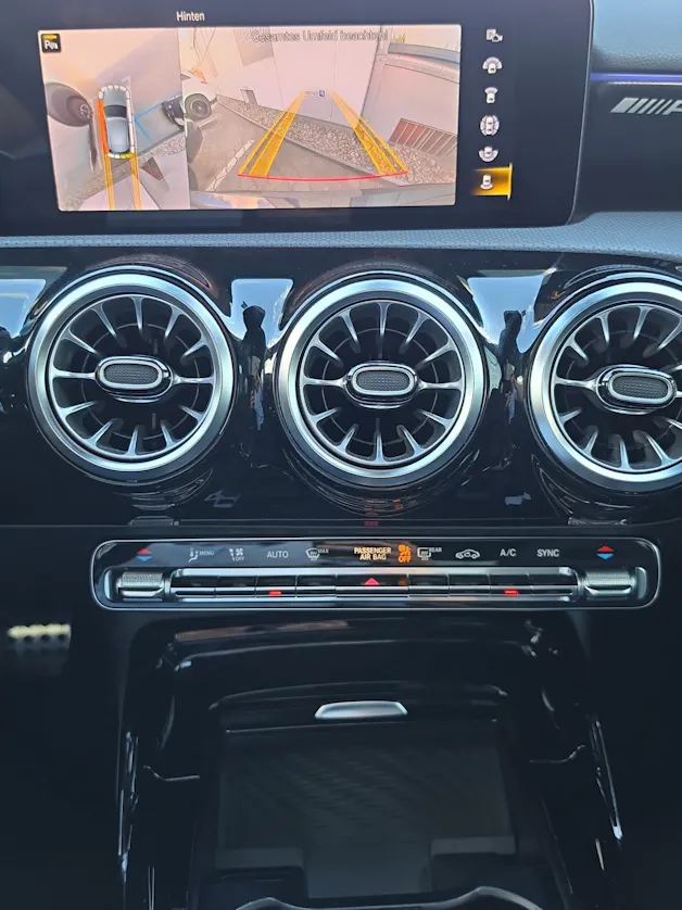 Mercedes-Benz A 45 S AMG 4Matic+ Speedshift