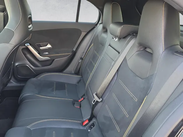 Mercedes-Benz A 45 S AMG 4Matic+ Speedshift
