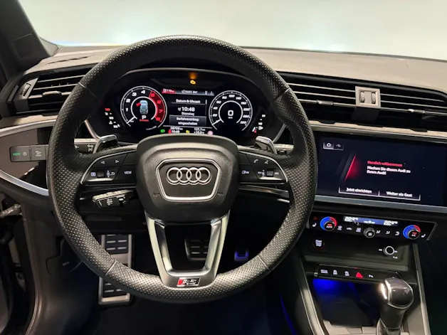 Audi RS Q3 2.5 TFSI quattro S tronic