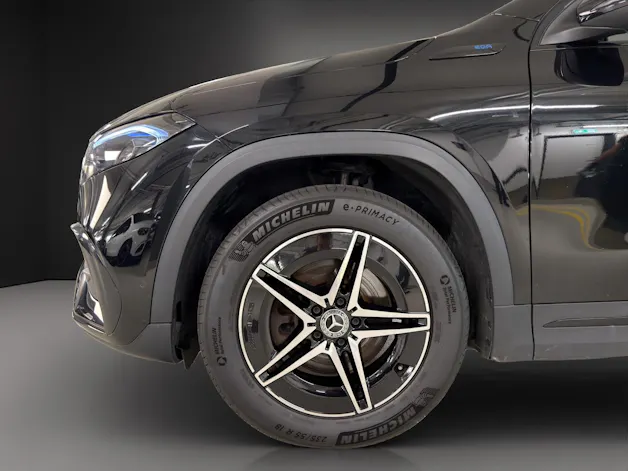 Mercedes-Benz EQA 300 AMG Line 4Matic
