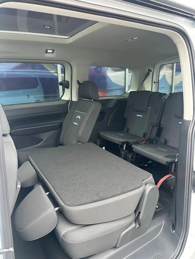 Ford TOURNEO CONNECT Grand 1.5 EcoB Active/PHEV/150CV