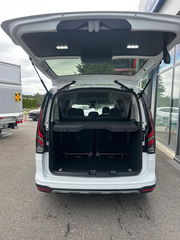 Ford TOURNEO CONNECT Grand 1.5 EcoB Active/PHEV/150CV