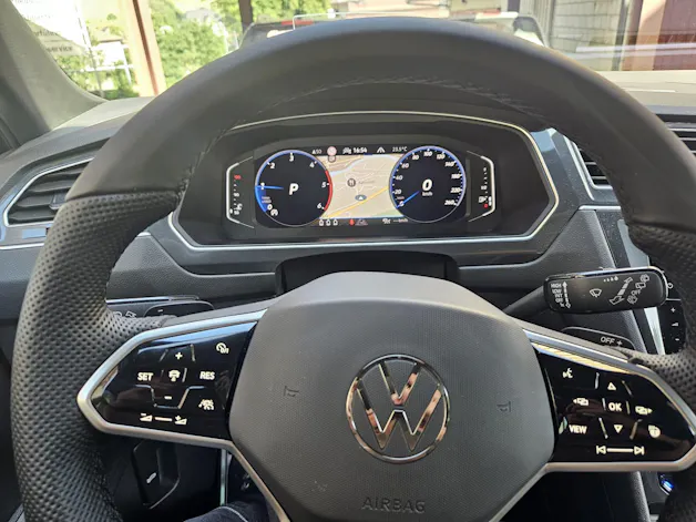 VW Tiguan 2.0 TDI SCR R-Line 4Motion DSG