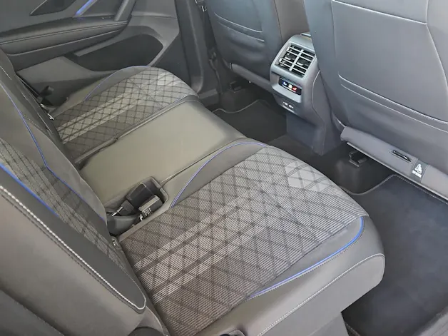 VW Tayron 2.0 TSI R-Line DSG 4Motion