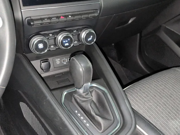 Renault Clio 1.6 E-Tech Intens