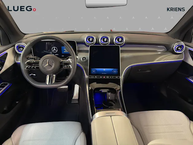 Mercedes-Benz GLC 200 4M - AMG / 360 Grad Kamera / Winter-Paket / Night-Paket / Park-Paket / Spiegel-Paket