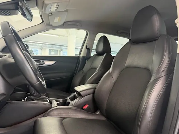 Nissan Qashqai 1.3 DIG-T tekna DCT