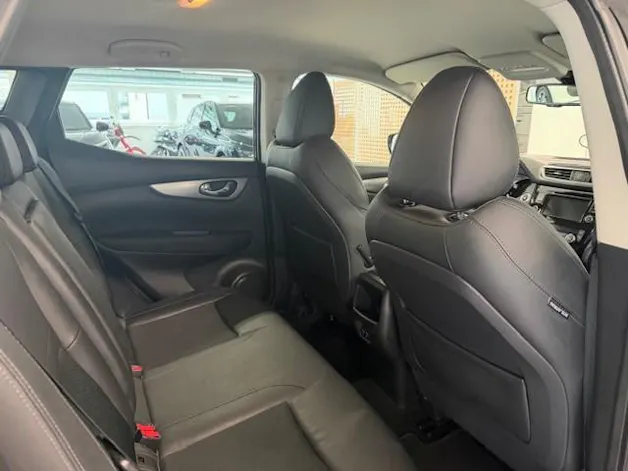Nissan Qashqai 1.3 DIG-T tekna DCT