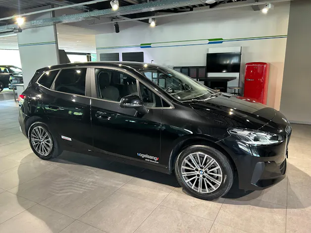 BMW 218d Active Tourer DKG