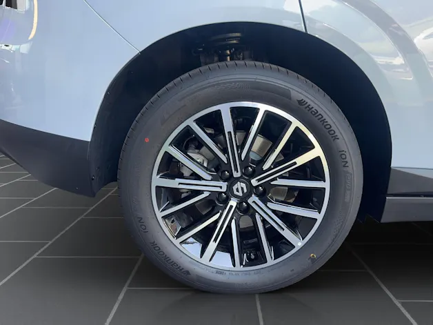 Leapmotor B10 1.5 Hybrid EV