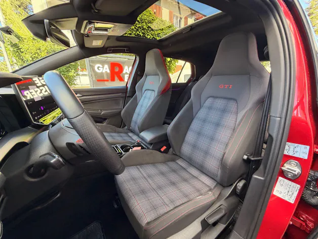 VW Golf GTI 2.0 TSI DSG FACELIFT *** PANORAMAGLASDACH & DCC FAHRWERK ***