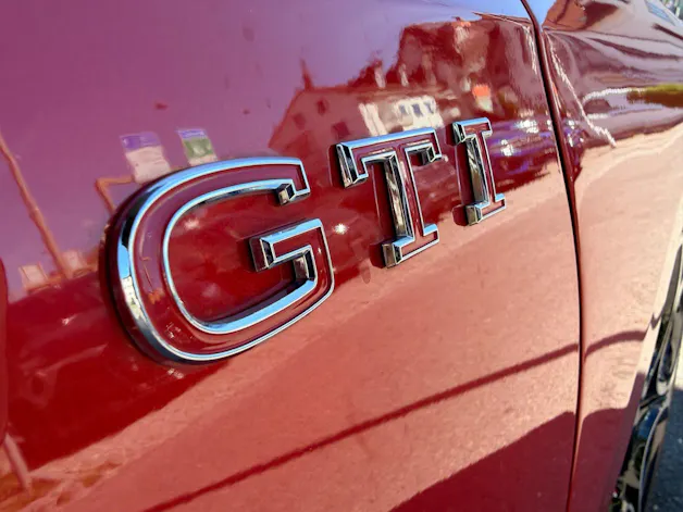 VW Golf GTI 2.0 TSI DSG FACELIFT *** PANORAMAGLASDACH & DCC FAHRWERK ***