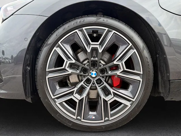 BMW 530e Touring Sport M Pro xDrive G61 (CH) AHK 📍