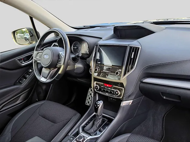 Subaru Forester Station 2.0i e-Boxer Swiss Plus