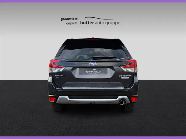 Subaru Forester Station 2.0i e-Boxer Swiss Plus