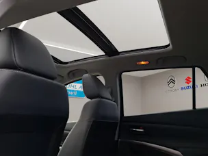 Suzuki S-Cross 1.4 T Sakura Top Hybrid 4x4